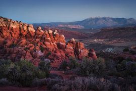 Arches blue hour by Martin Podt