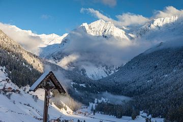 Rein in Taufers en de Rieserferner-groep, Tauferer Ahrntal, Zuid-Tirol van Christian Müringer