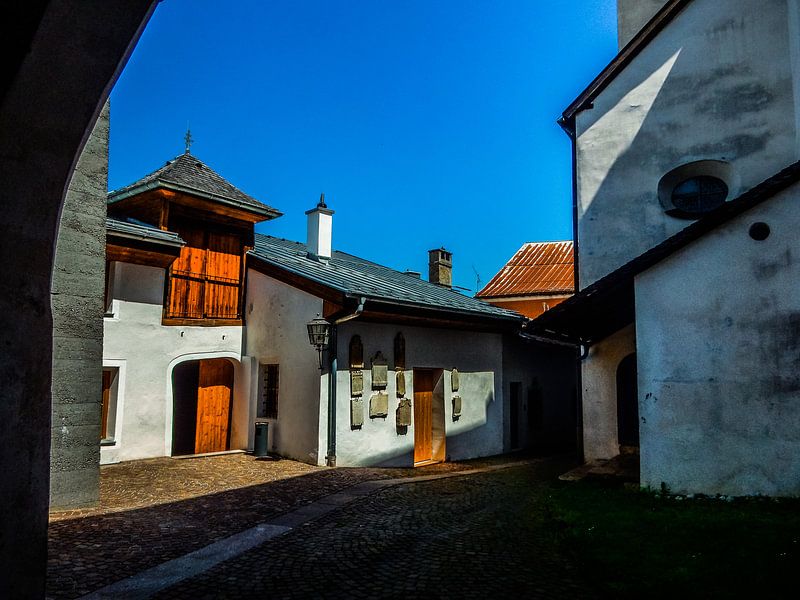 Cour intérieure à Rattenberg Autriche par Joke te Grotenhuis
