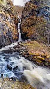 Chute d'eau à Opdall en Norvège