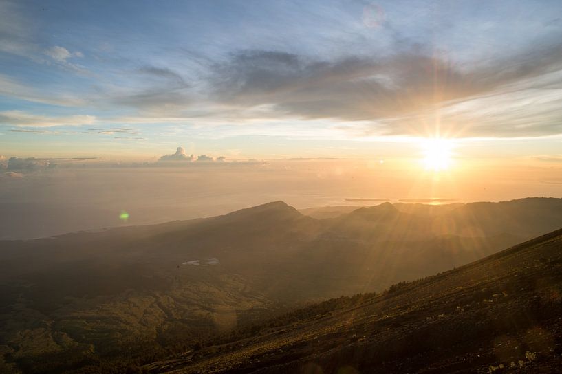 Sunrise at Rinjani by Mike K