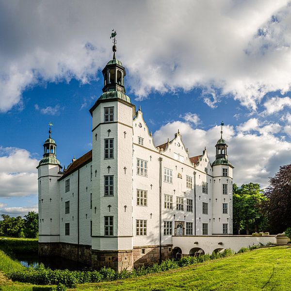 Ahrensburg Castle with moat by Dieter Walther