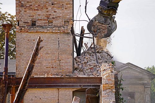 Sloop van het opslaggebouw van het complex Böllberger Mühle in Halle