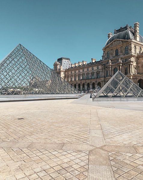 Louvre Museum by Hello Pompoyo