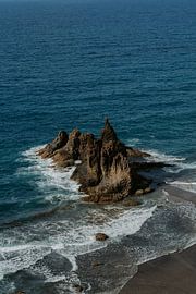 Reisfotografie “Playa del Sorocco” | Tenerife | Spanje | Strand | Blauw | Water | Fotografie | Foto Print | Zee van Estelle Bijker Fotografie