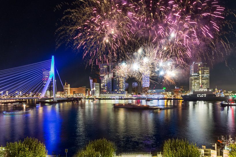 Vuurwerk in Rotterdam 1 van Prachtig Rotterdam