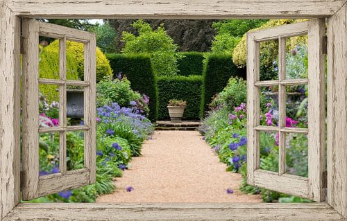 Landelijke tuin met open raam