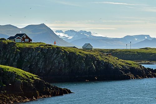 Fjord en Islande ensoleillée