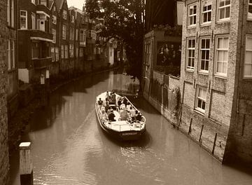 Dordrecht sepia van Annemieke van der Wiel