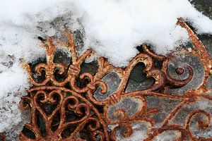 Un cœur dans la neige sur marleen brauers