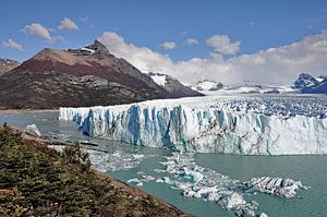 Gegenüber dem weißen Riesen aus Argentinien
