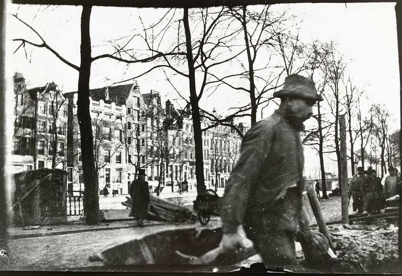 Breakthrough on the Raadhuisstraat in Amsterdam, George Hendrik Breitner by Masterful Masters
