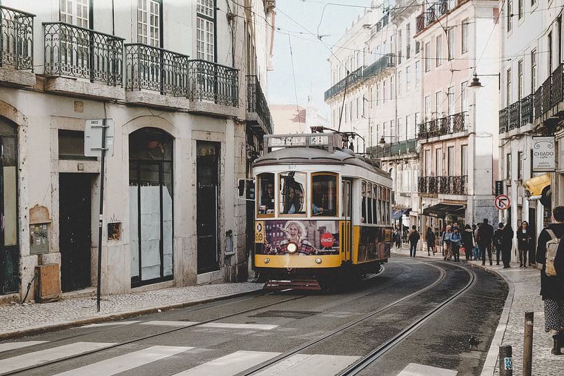 Lisbon by Hello Pompoyo