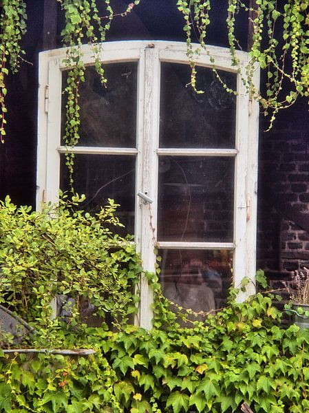 ancienne fenêtre de grange par Edgar Schermaul