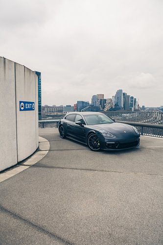 Porsche Panamera 4S in Amsterdam