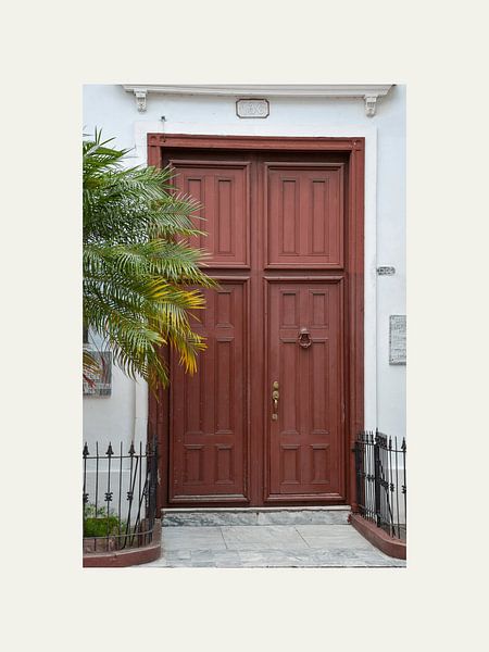 Old front door photographed in Cuba by @Unique