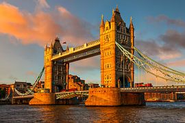 Tower Bridge at sunset by Markus Lange