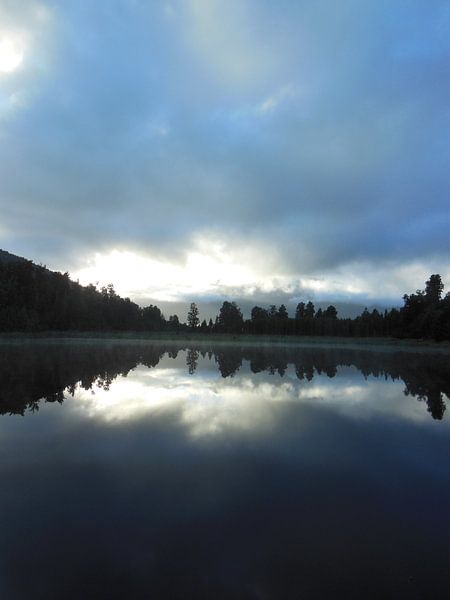 mirror lakes von Joelle van Buren