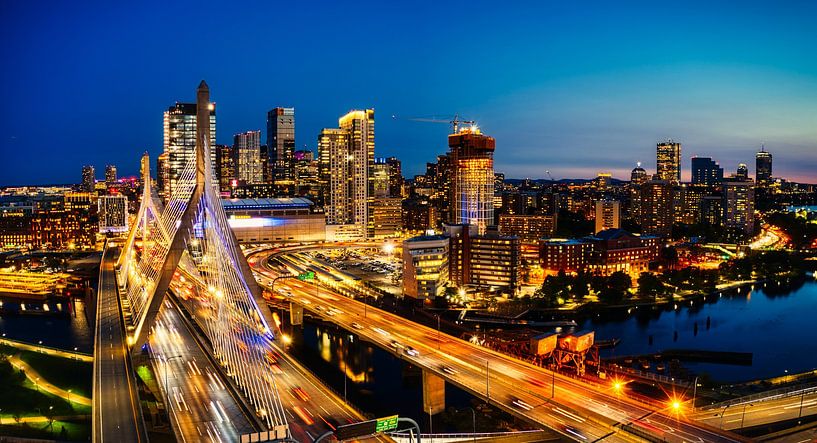 Boston by Hello Pompoyo