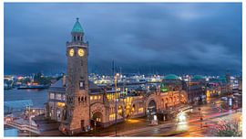 Hamburg Landungsbrücken by night by Ahma NJAI