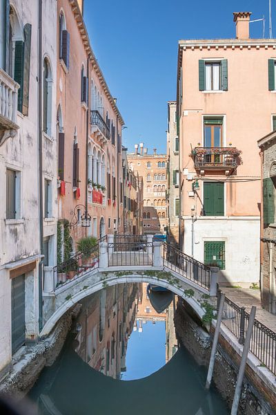 Venedig - Reizvolle Spiegelung unter der Ponte dei Frati par t.ART