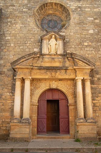 oude kerkdeur, poort in Frankrijk