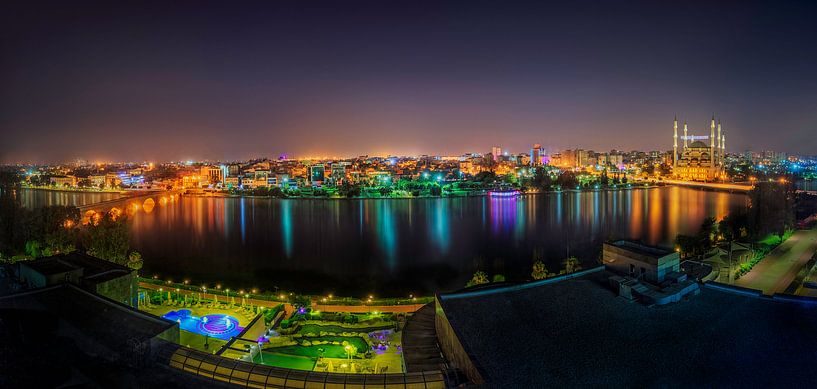 Panorama foto van Adana in Turkije von Roy Poots