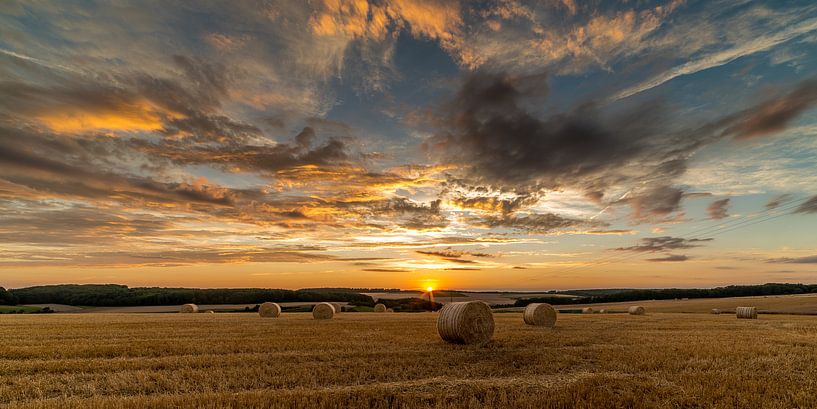 Sonnenuntergang Saarburg von Jochem van der Blom