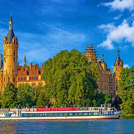 Kasteel Schwerin in de zon van Holger Felix