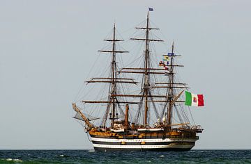 Vollschiff Amerigo Vespucci von Ingo Rasch