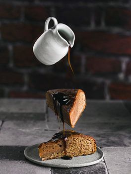 Une délicieuse pâtisserie flottant comme par magie