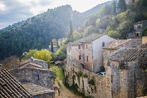 Dorpje in de Luberon in Frankrijk sur Rosanne Langenberg