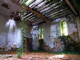 Carriagehouse of an abandoned and decayed castle by Raymond Tillieu
