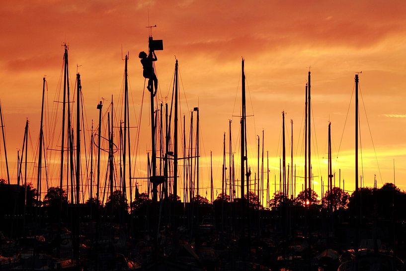 Mom is fixing the Rigging von Koolpics