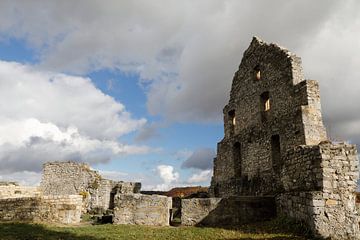 Kasteel Hohenurach bij Bad Urach in het najaar Baden Württemberg Duitsland van Frank Fichtmüller