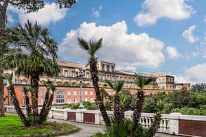 NEAPEL Grüne Ruhe am Königspalast Capodimonte