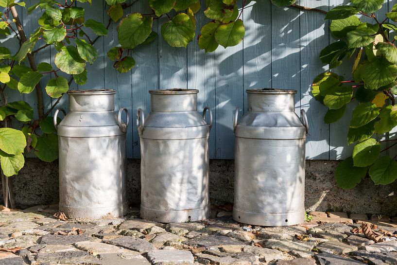 milk churn by ChrisWillemsen