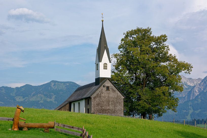 Kapel in het Hörnerdorf Bolsterlang van Gisela Scheffbuch