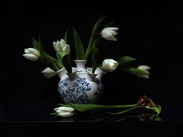 Still life with tulips