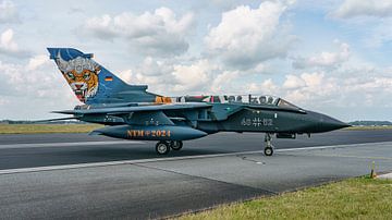 Deutscher Panavia Tornado ECR in Tigermeet-Lackierung. von Jaap van den Berg