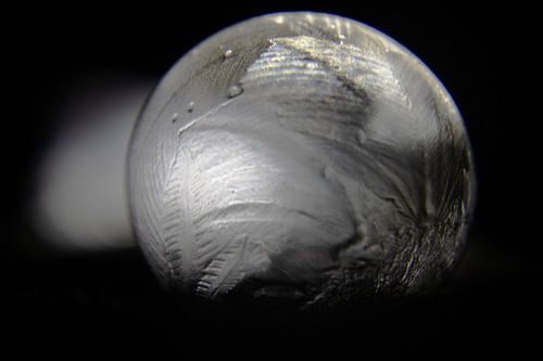 Cloche à glace en hiver (2)