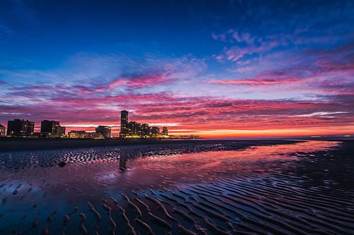 Le rouge du matin sur la plage