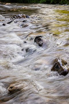 Watervalletje foto gemaakt in de Belgische Ardennen van Lydia