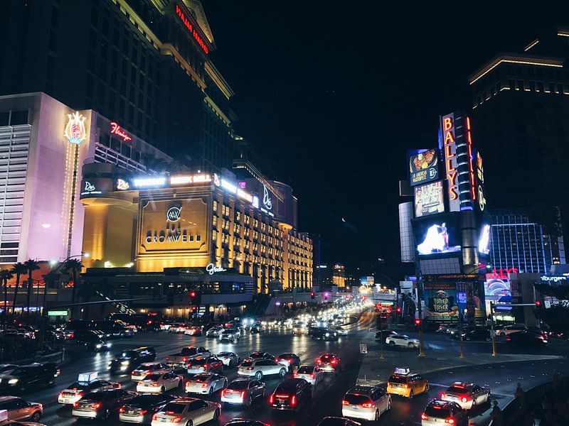 Las Vegas by Hello Pompoyo