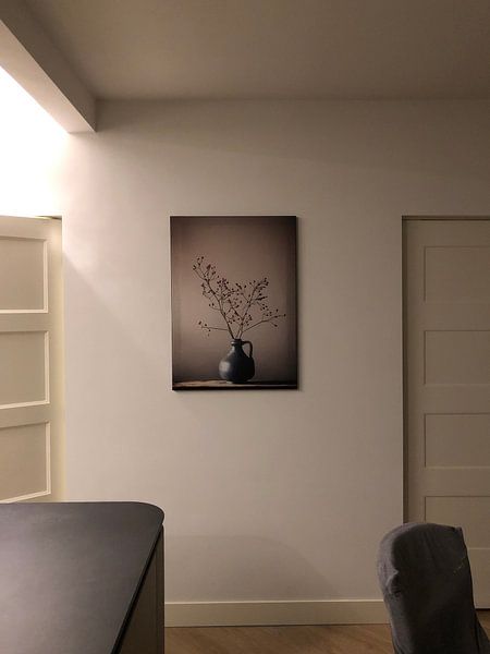 Blue vase with berries
