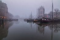 Oude haven Rotterdam in de mist. van Ilya Korzelius thumbnail