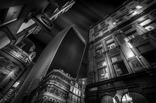 The walkie talkie - London