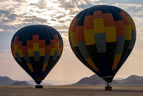 Luchtballon in de Namib-woestijn Namibië, Afrika