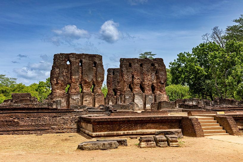 Die Tempelruinen von Polonnaruwa in Sri Lanka von Roland Brack