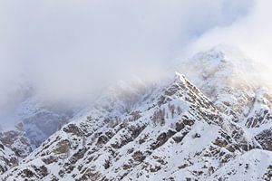 The Mountain Collection | Mist in the mountains by Lot Wildiers Photography